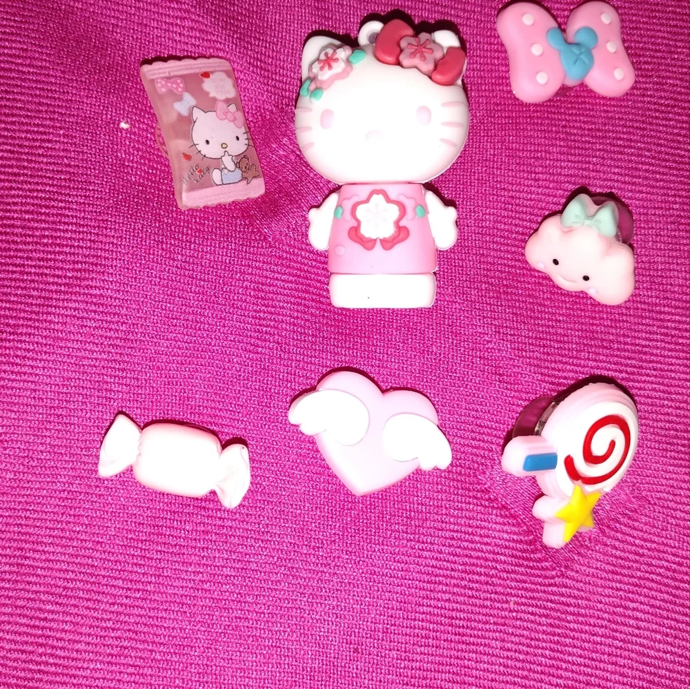 HELLO KITTY NWOT BUNDLE WITH STRETCH HAT